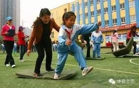 36岁库里场均23分5板6助，那36岁的魔术师，当年什么表现？