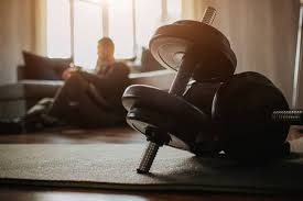 居莱尔贴脸挑衅，索博社媒回击：你只为皇马踢了1088分钟